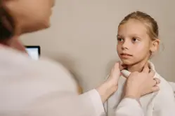 Ročně až 25 000 operací mandlí. A co když problém není v nich?